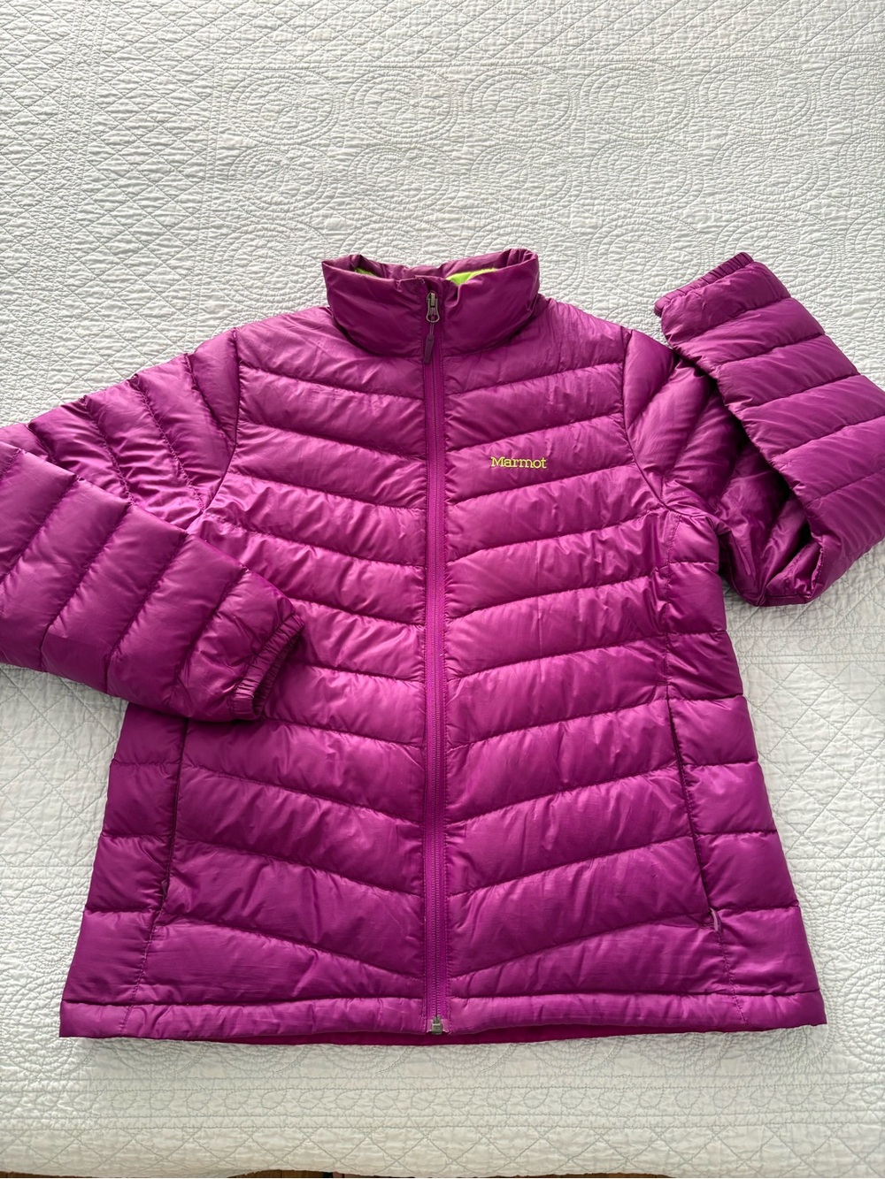 Marmot Hype 700 fill puffer jacket. Size large.